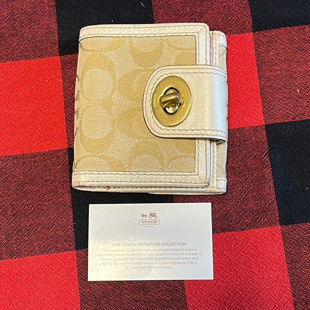 Authentic Coach Fold Open Wallet